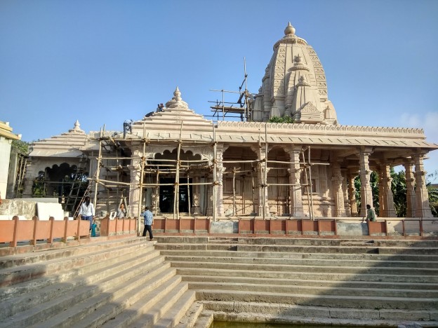 xaXHJY0eyjl2_468_738